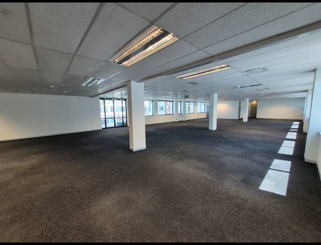 2,078M² OFFICE TO LET IN ROSEBANK